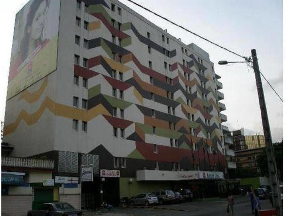 Ibis Styles Abidjan Plateau Hotel Exterior photo