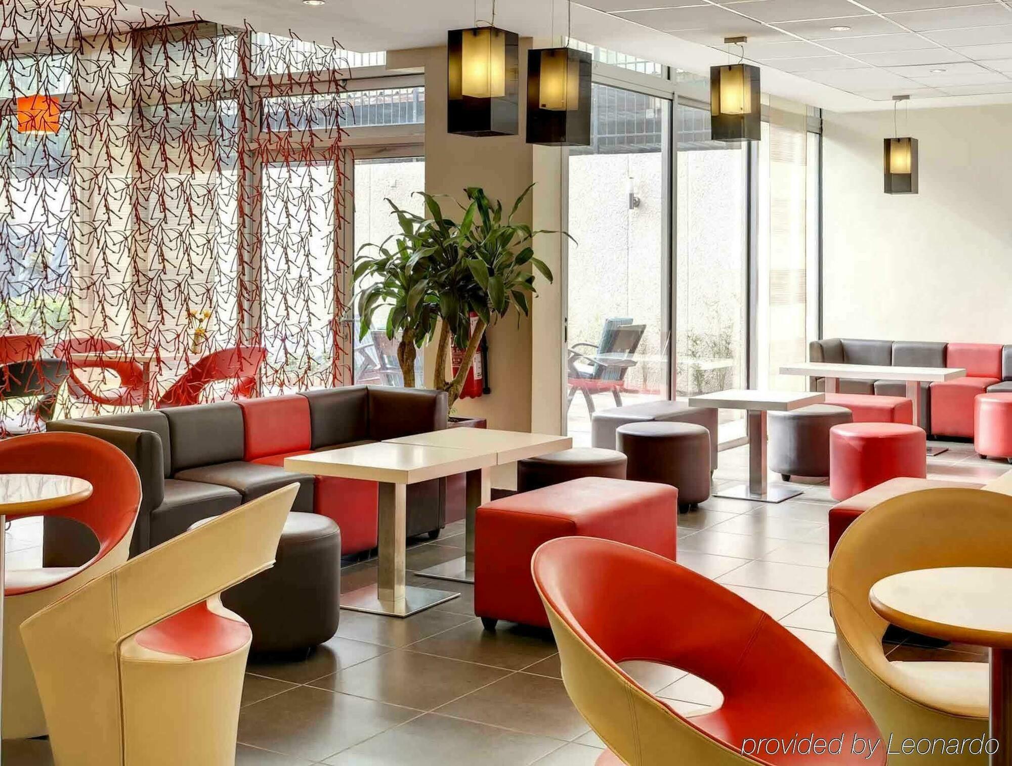 Ibis Styles Abidjan Plateau Hotel Restaurant photo